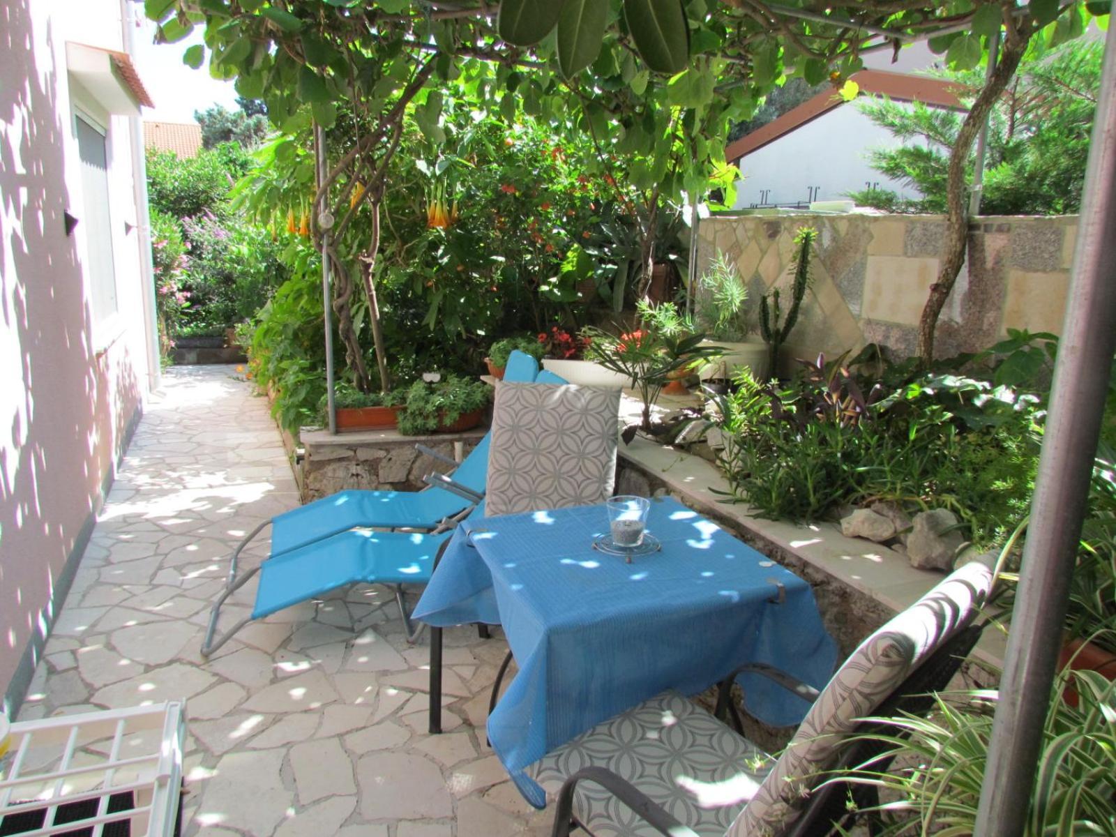 Apartments Bura & Jugo, Cres, Without Stress Ngoại thất bức ảnh
