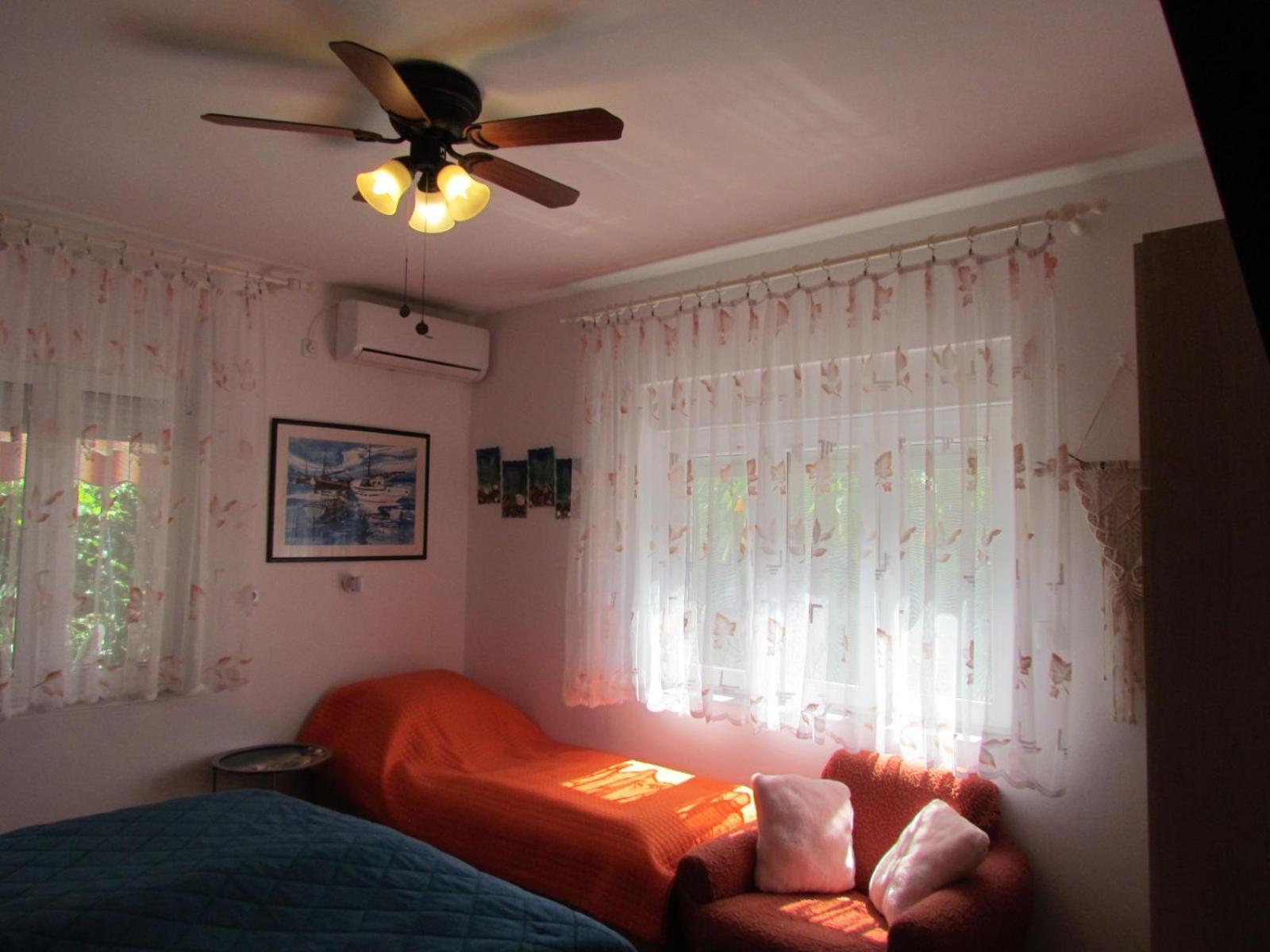 Apartments Bura & Jugo, Cres, Without Stress Ngoại thất bức ảnh